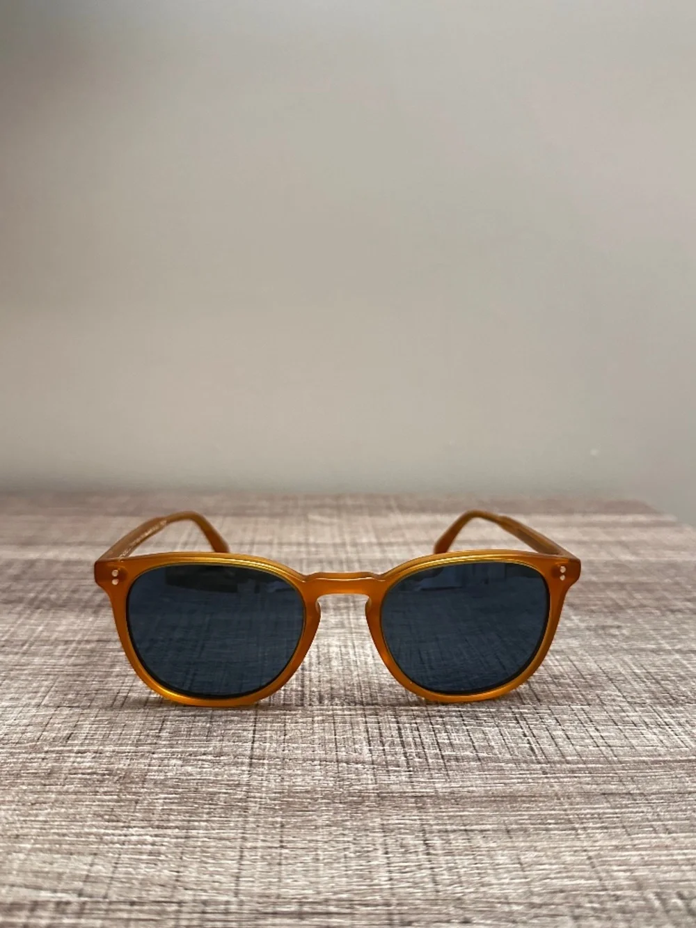 OLIVER PEOPLES / FINLEY ESQ. SUN OV  AMBER ACETATE